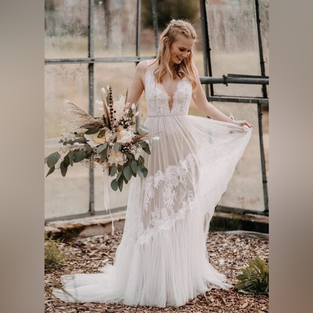 Kissprom Bohemian Wedding Dress / V-Neck Backless Romantic Dreamy Bridal Gown